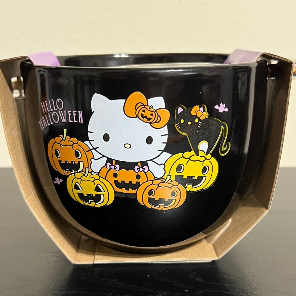 Sanrio Hello Kitty Ceramic Ramen Bowl with Chopsticks Halloween Pumpkin 20oz NEW